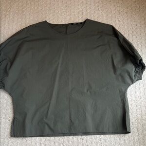 Luisa Cerano dark green top. Size 4. Oversized. 100 percent cotton.